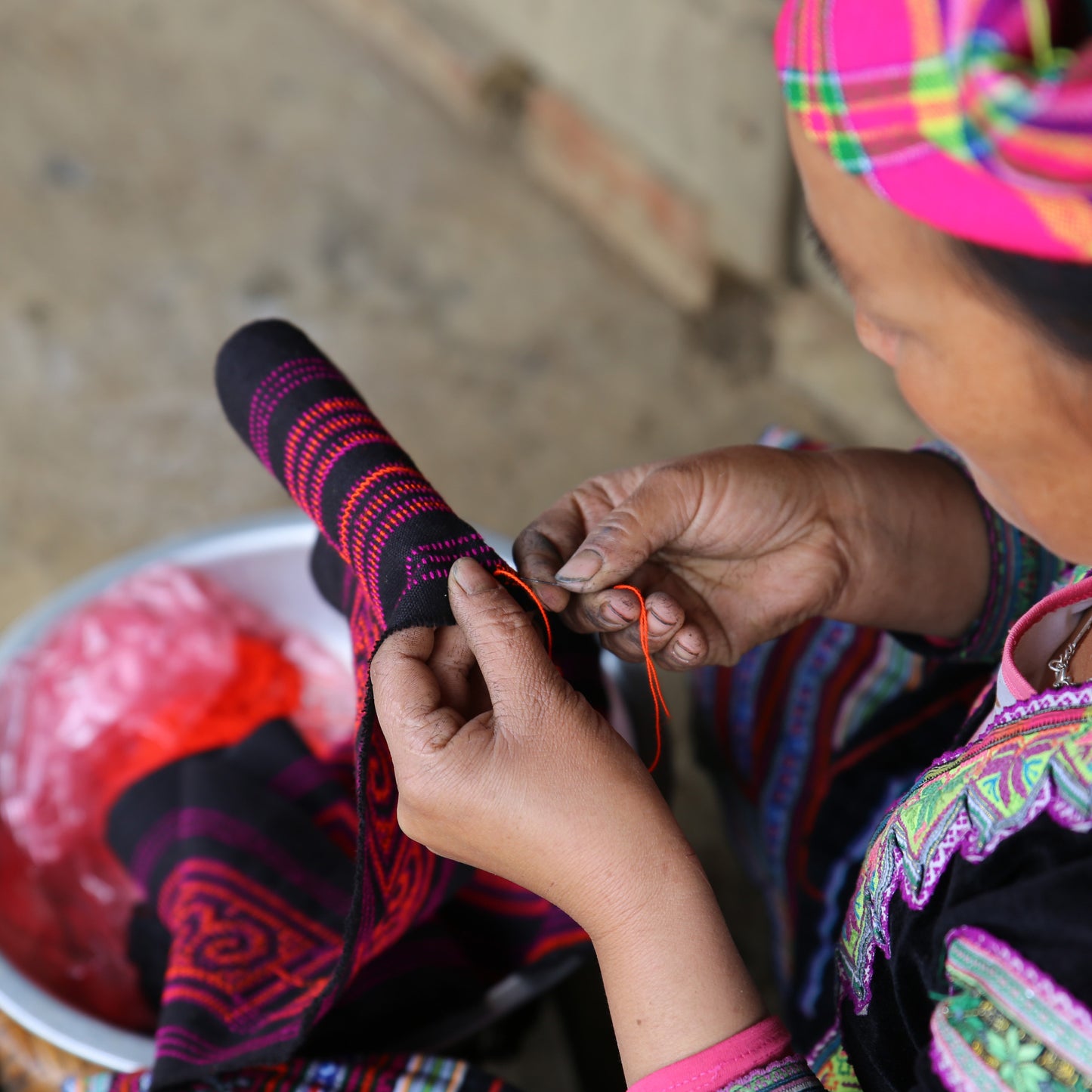 tip me - Che & the artisans of northern Vietnam